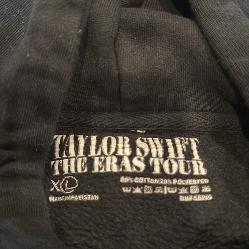 Taylor Swift The Eras Tour Sweatshirt black with grey graphics size XL EUC - Picture 4 of 8